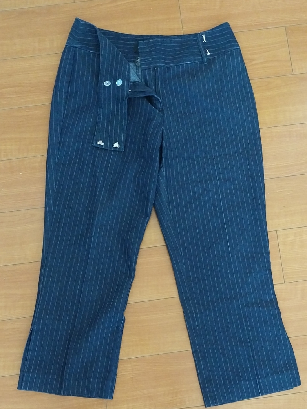 Mossimo Stretch Navy Pinstripe Trousers Cropped Pants w/Double Ankle Slits Sz 12